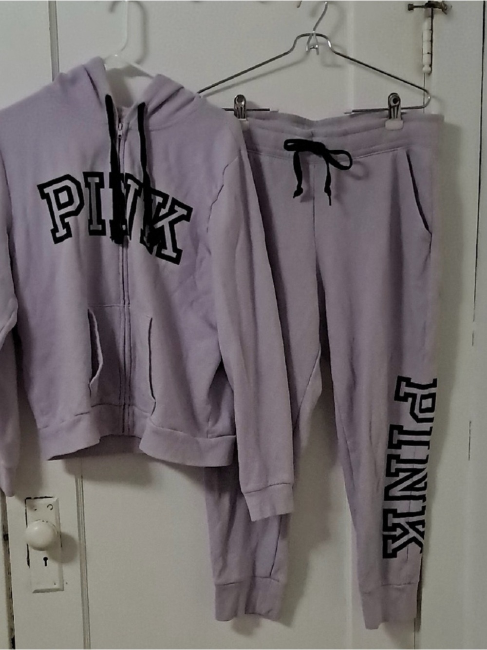 PINK Victoria's Secret Lavender/Pale Purple Sweatpants & Hoodie - XL